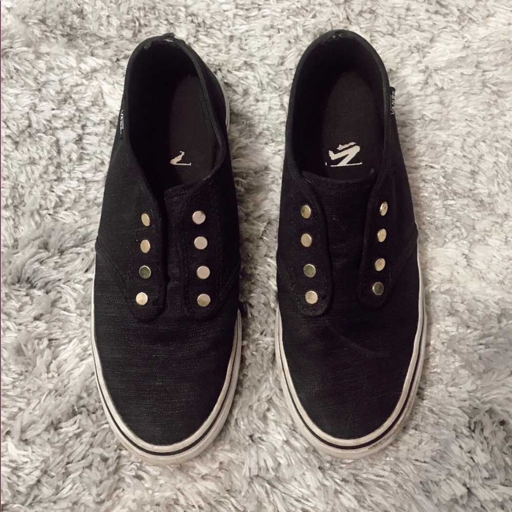 Button Vans Size 7.5